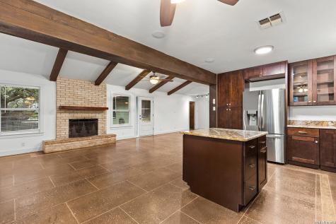 10116 Dos Cerros Boerne TX 78006