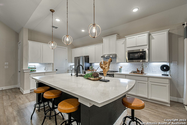 12511 Aurora Basin San Antonio TX 78254