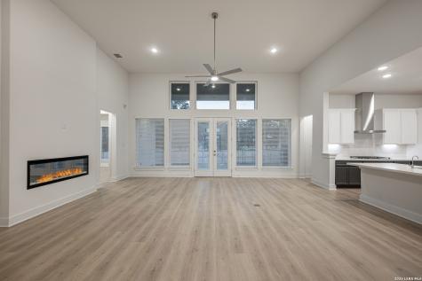 516 Corwin Springs Cibolo TX 78108