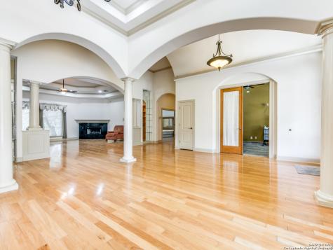 20821 Wahl San Antonio TX 78266