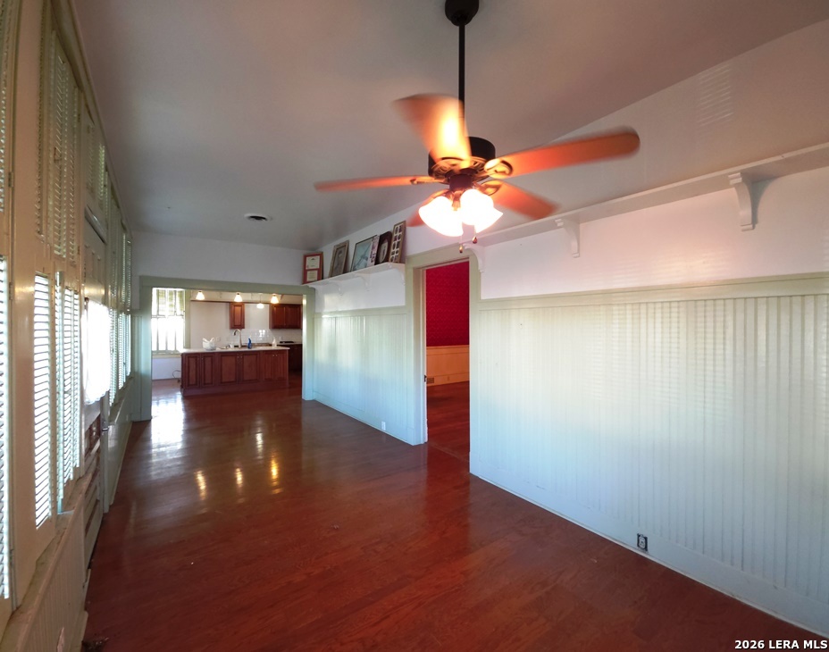 311 E Broadway Street Cuero TX 77954