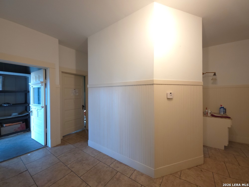311 E Broadway Street Cuero TX 77954