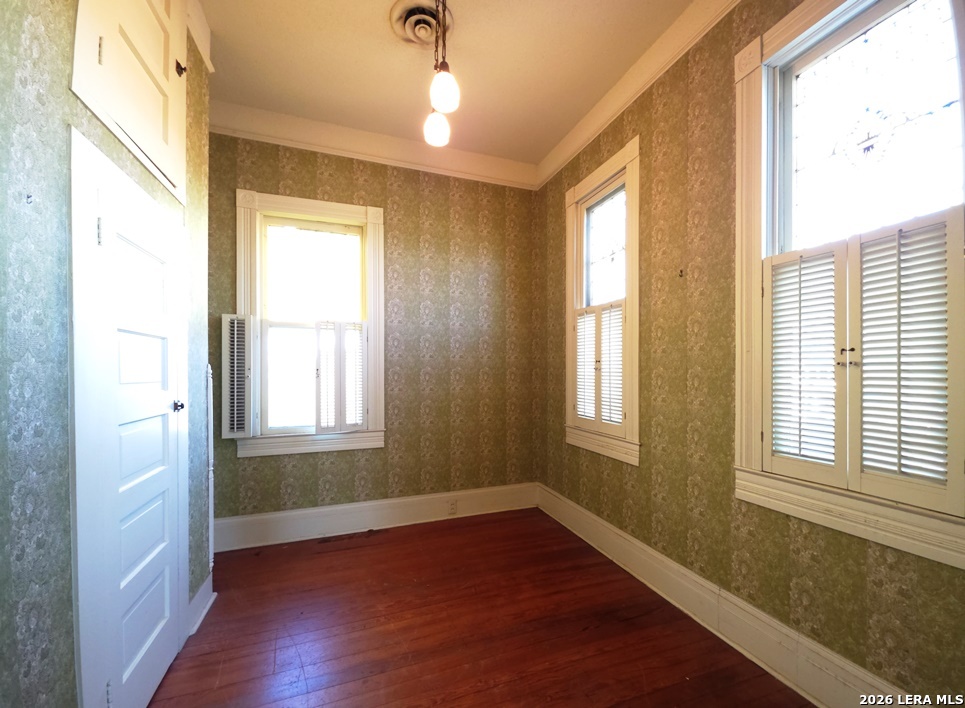 311 E Broadway Street Cuero TX 77954
