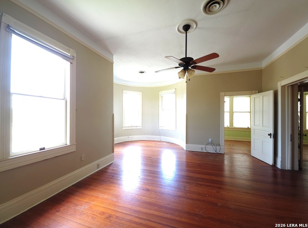311 E Broadway Street Cuero TX 77954