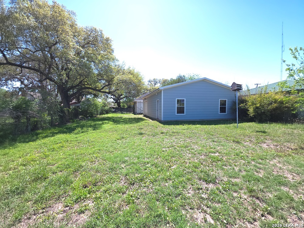 311 E Broadway Street Cuero TX 77954
