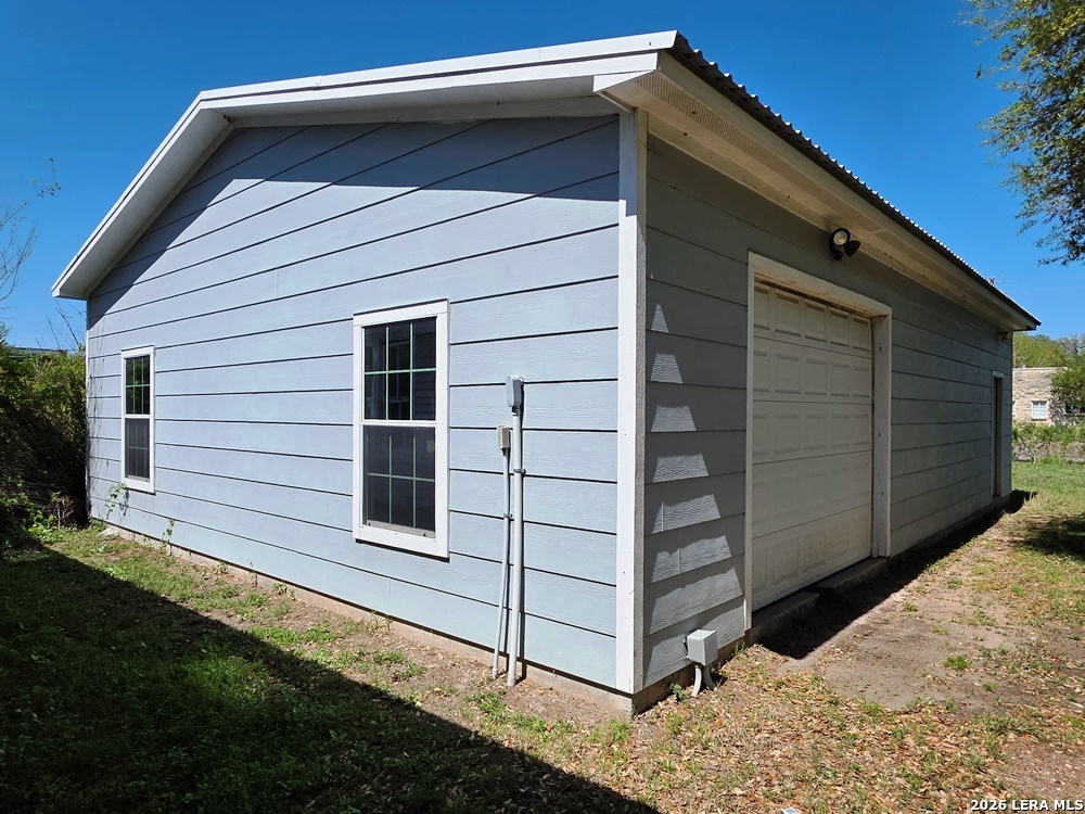 311 E Broadway Street Cuero TX 77954