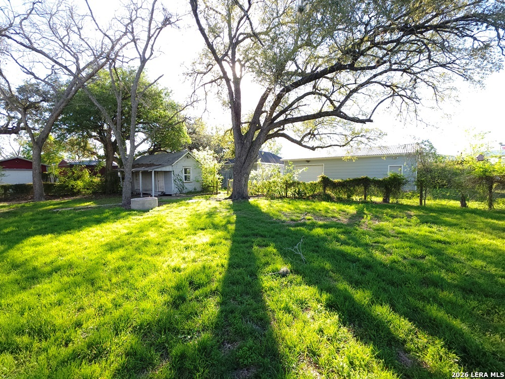 311 E Broadway Street Cuero TX 77954