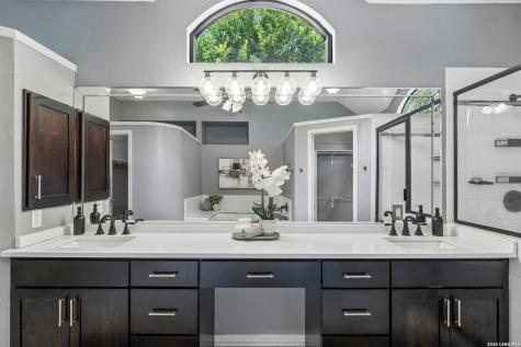 29 Inwood Ridge San Antonio TX 78248