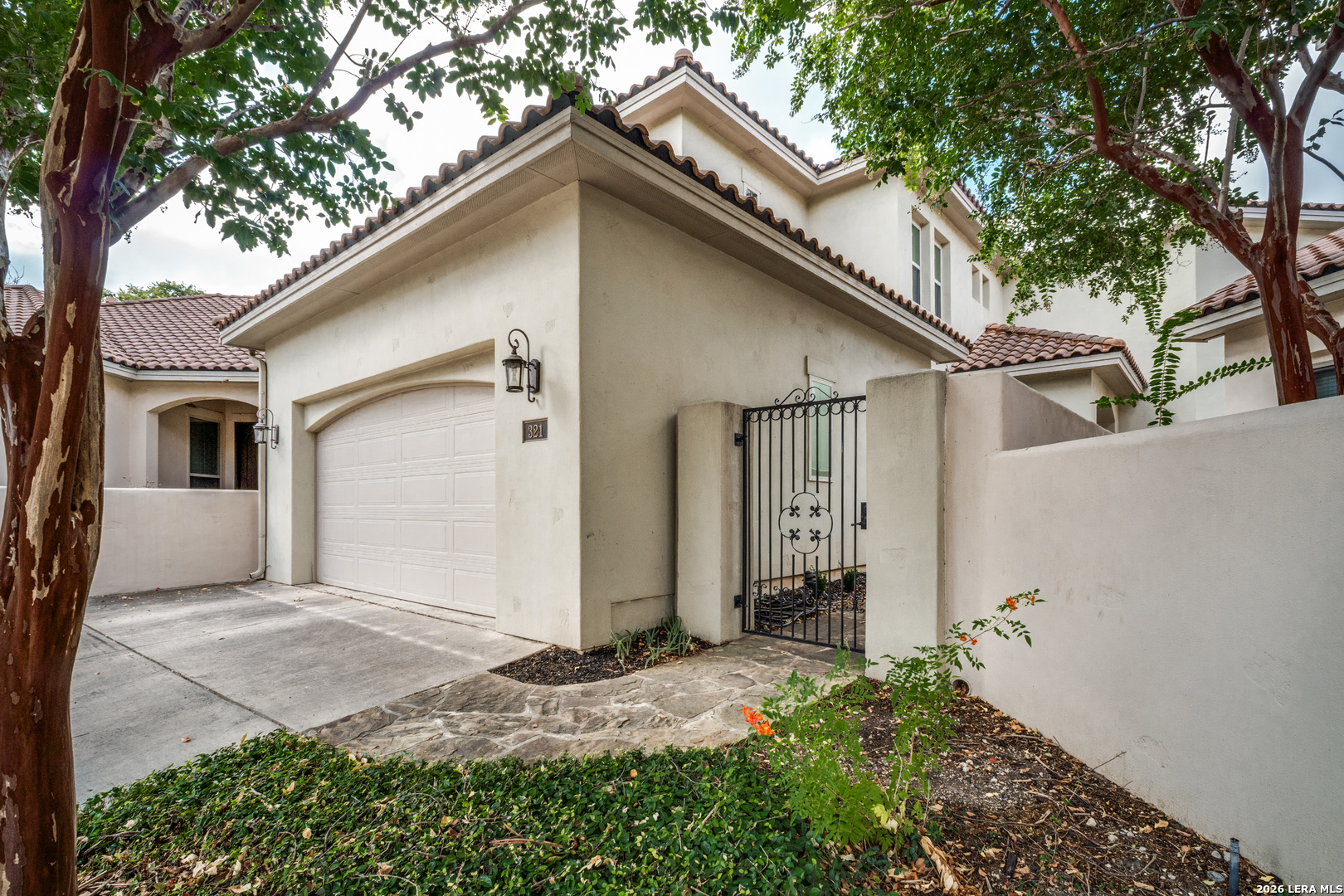 321 E Sunset Road San Antonio TX 78209