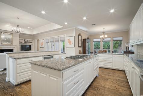 321 E Sunset Road San Antonio TX 78209