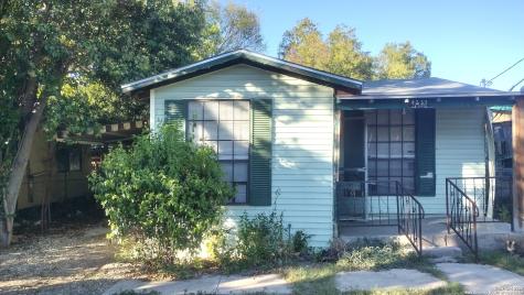 4239 Buena Vista Street San Antonio TX 78237