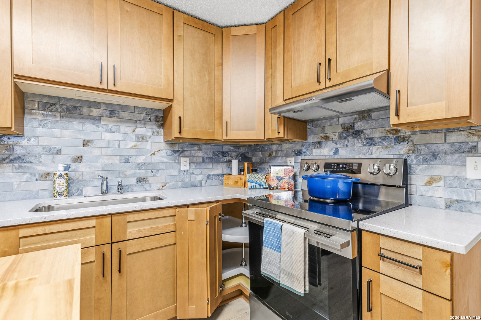 5559 Kissing Oak Street San Antonio TX 78247