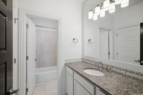 11106 Caliza Bluff Boerne TX 78006