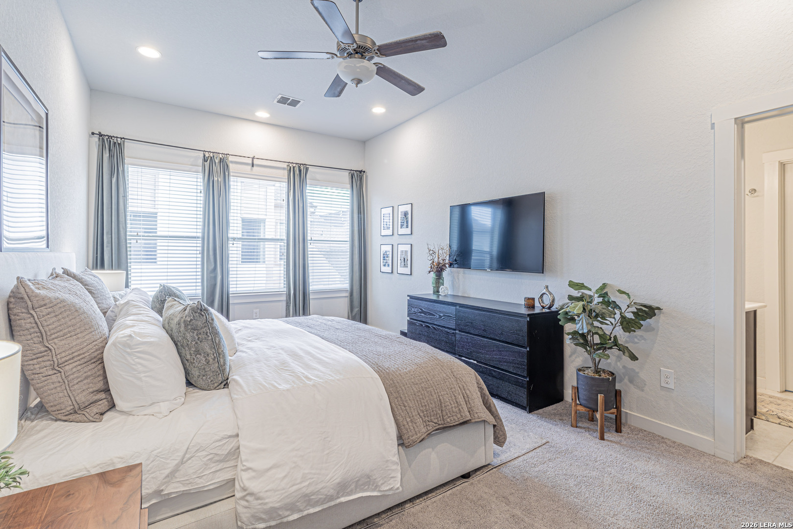 3839 Harry Wurzbach Road #10 San Antonio TX 78209