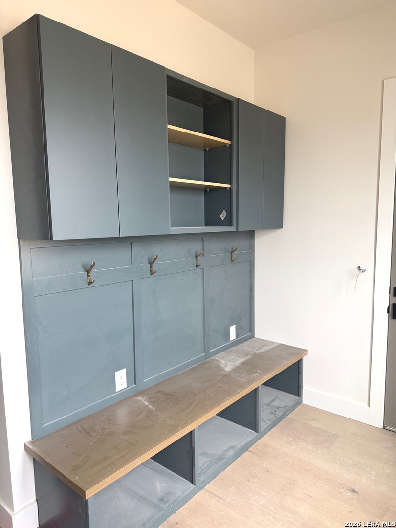 9651 Lenox Hill San Antonio TX 78255