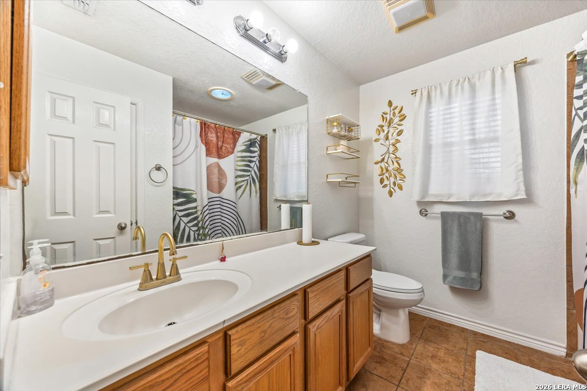 155 Country Gardens La Vernia TX 78121
