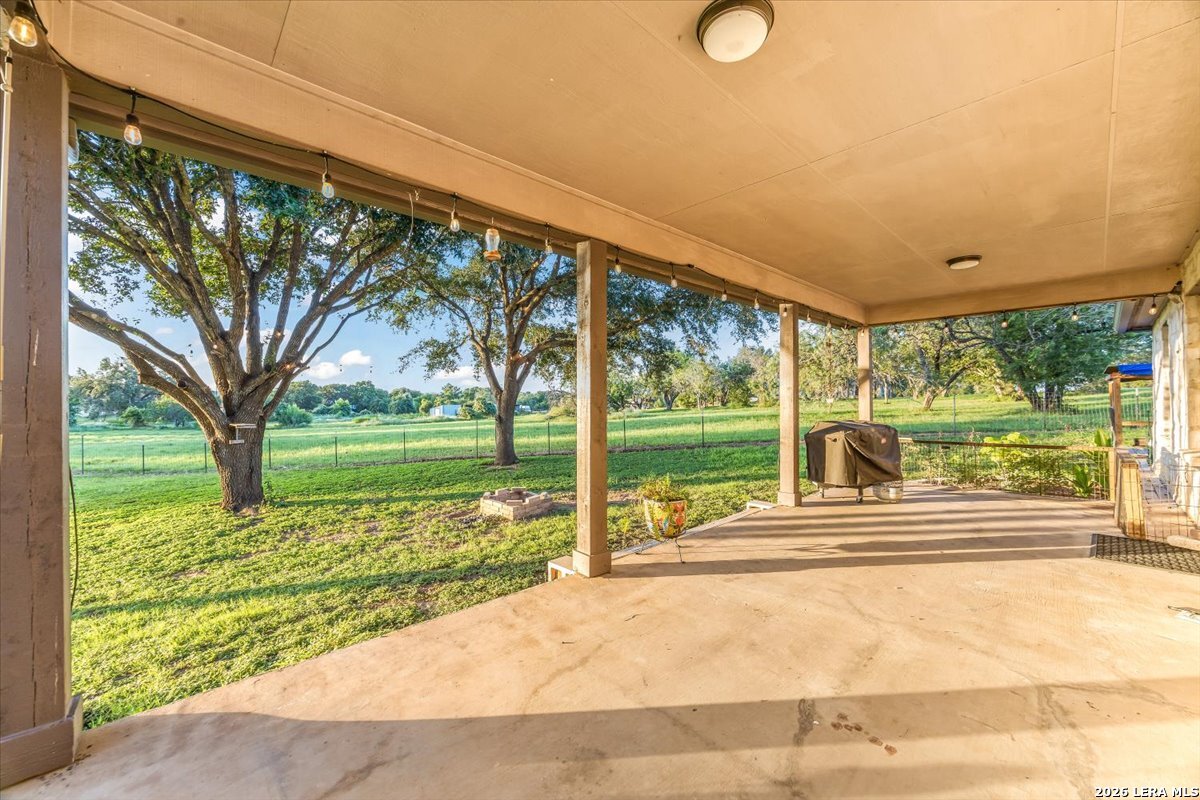 155 Country Gardens La Vernia TX 78121
