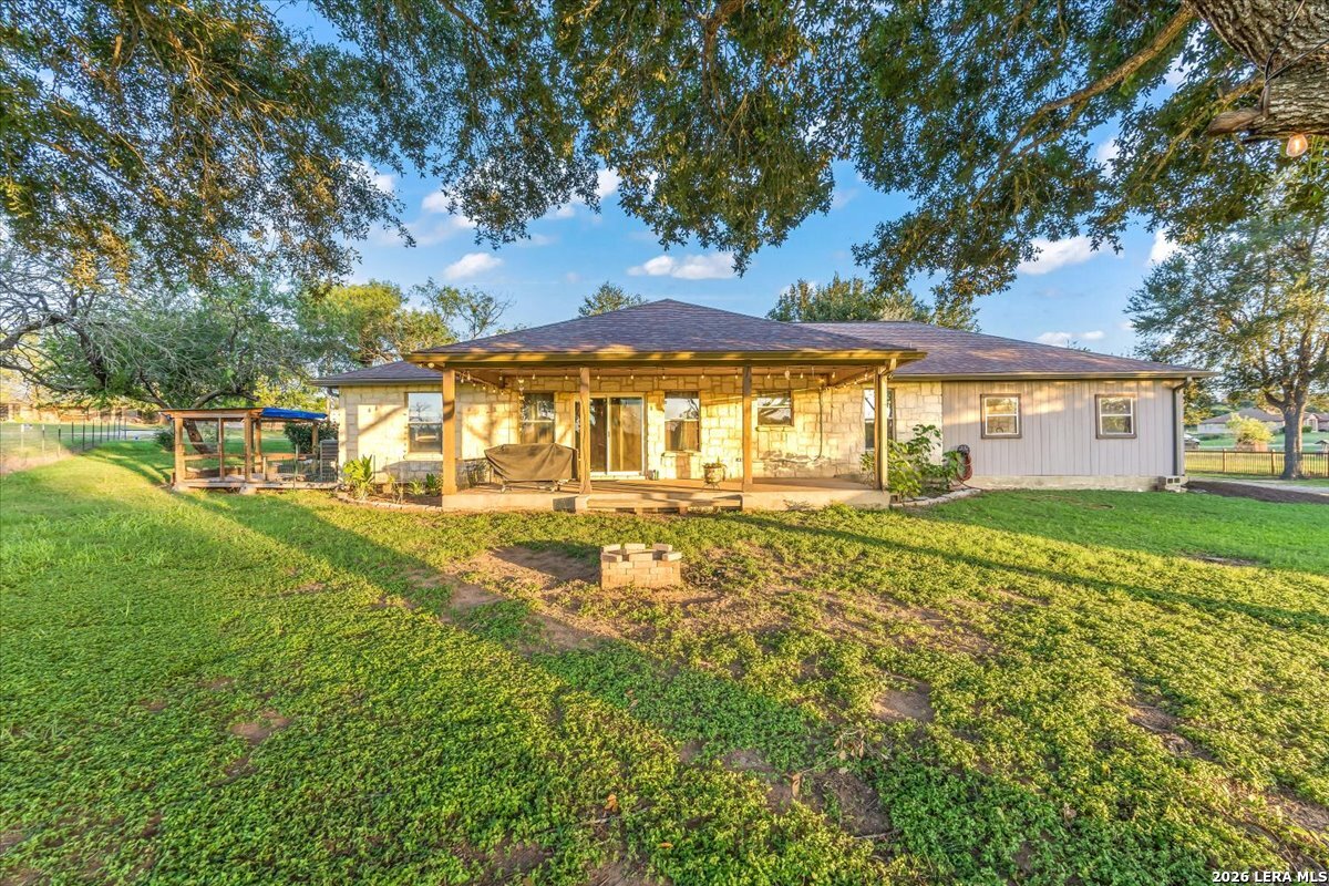 155 Country Gardens La Vernia TX 78121