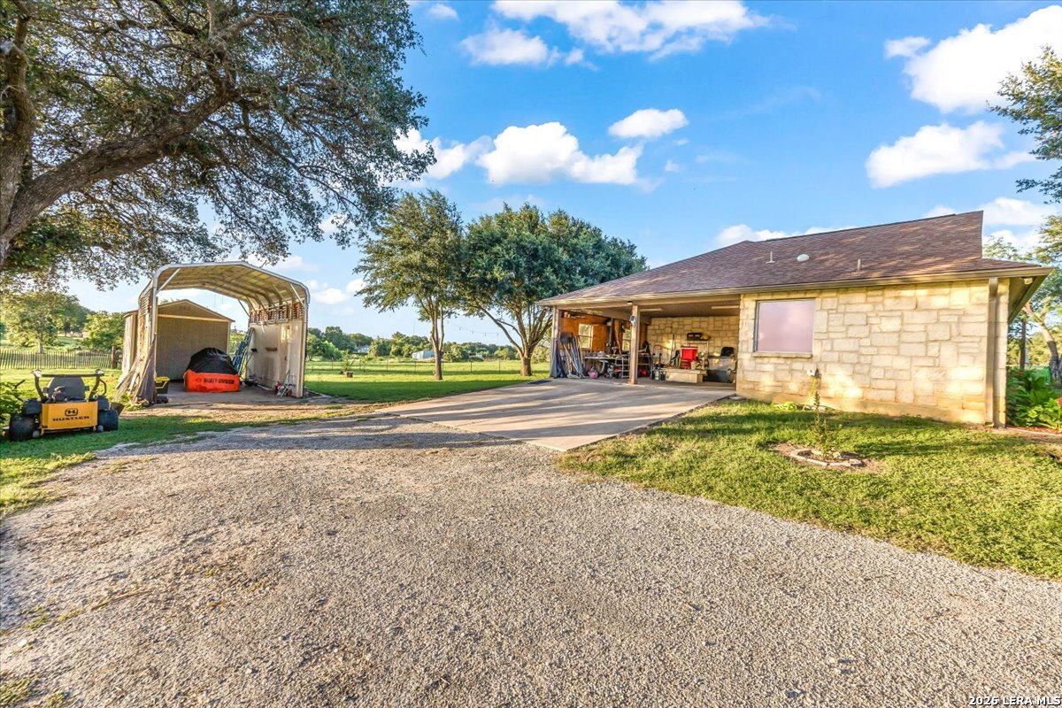 155 Country Gardens La Vernia TX 78121