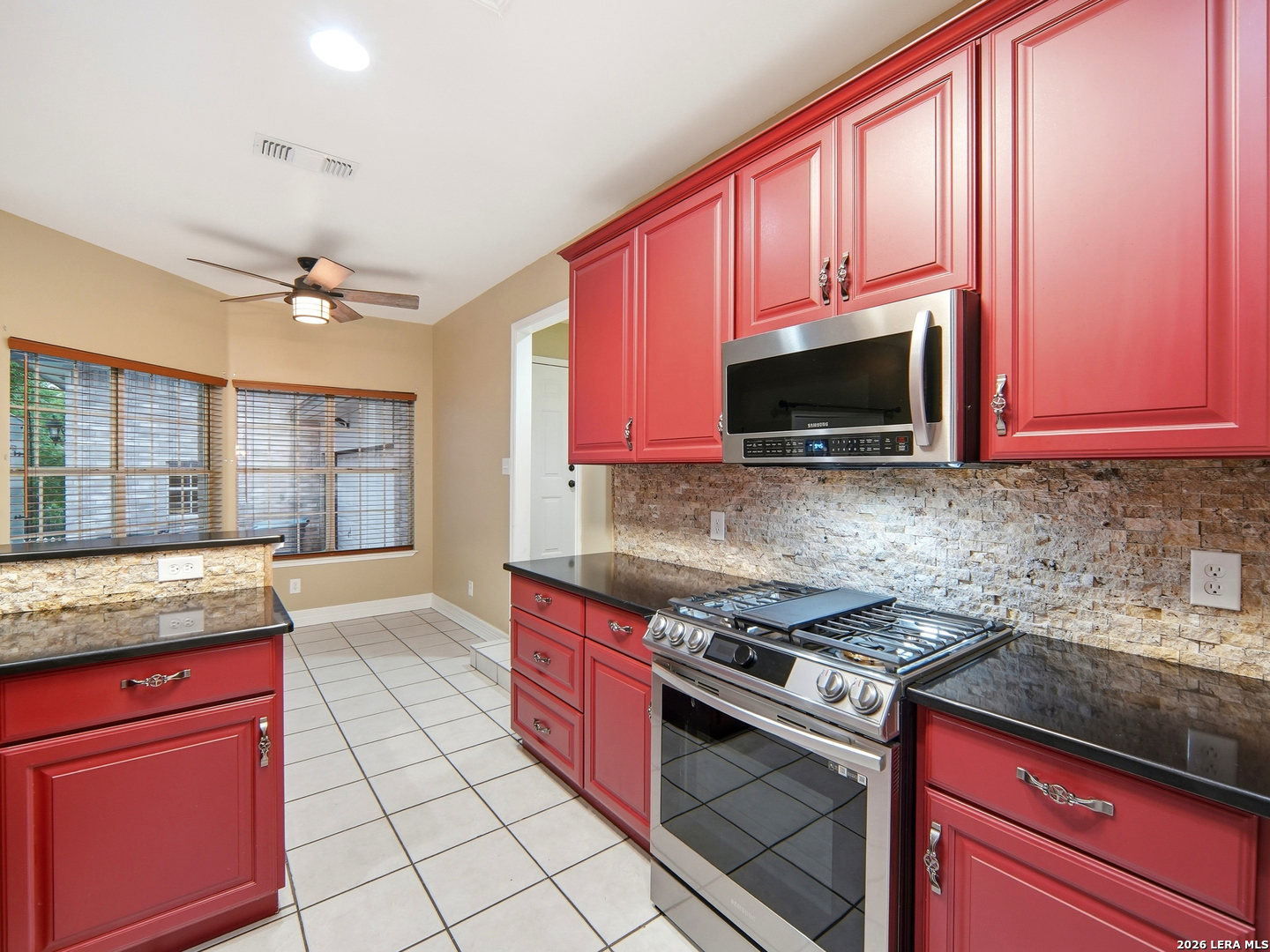 1701 Mountain Laurel Kerrville TX 78028