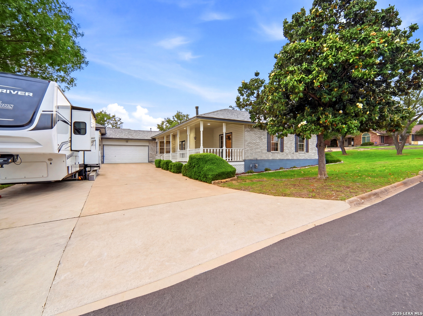 1701 Mountain Laurel Kerrville TX 78028