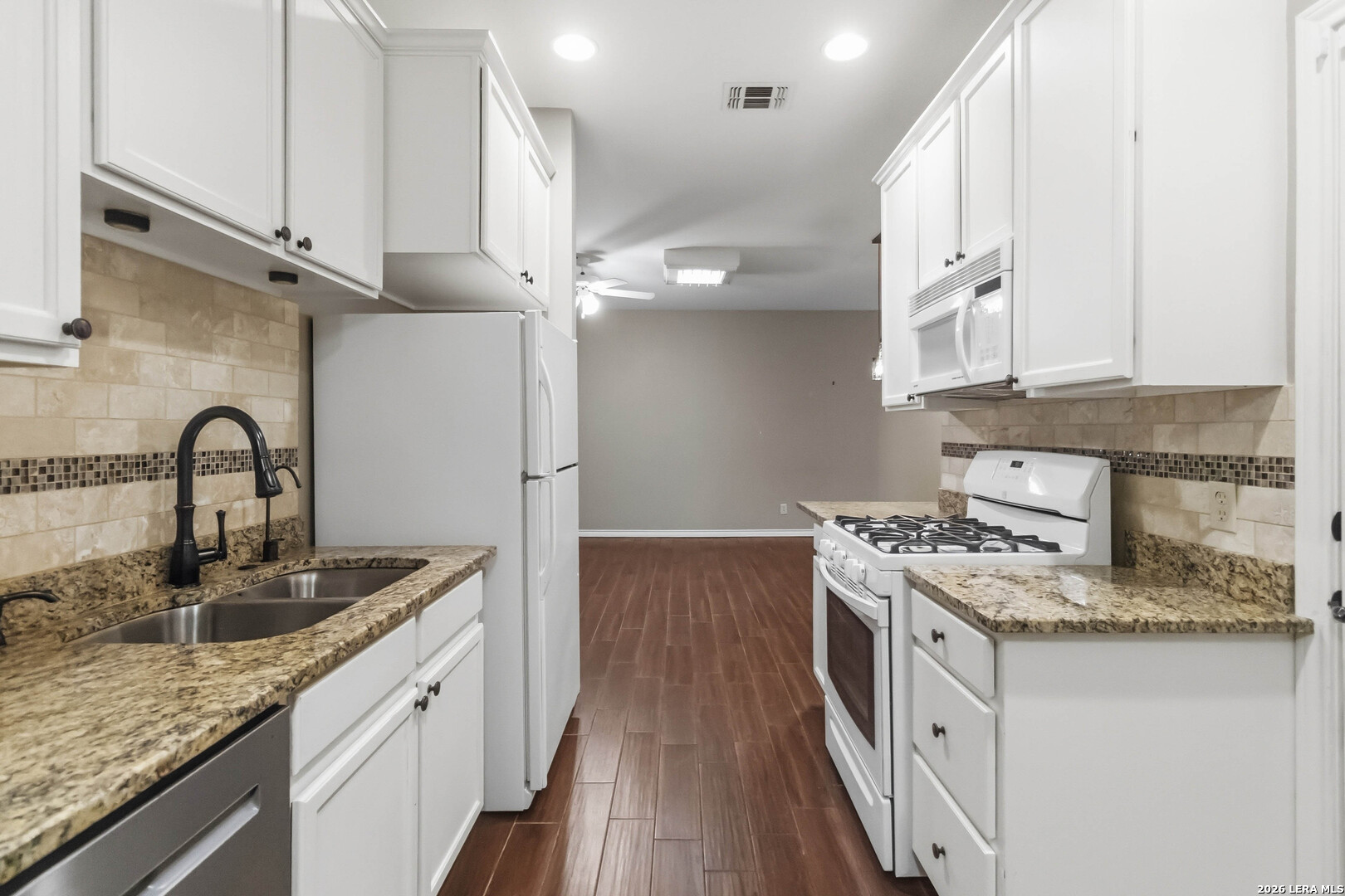16746 Henderson Pass San Antonio TX 78232