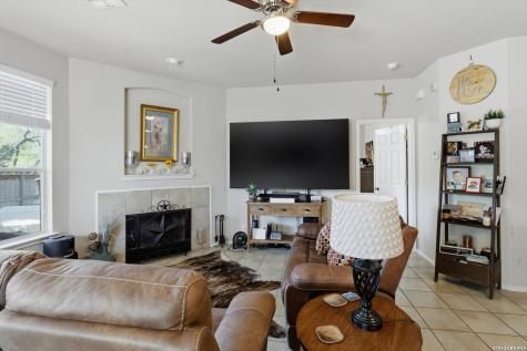 2616 Gallant Fox Drive Schertz TX 78108