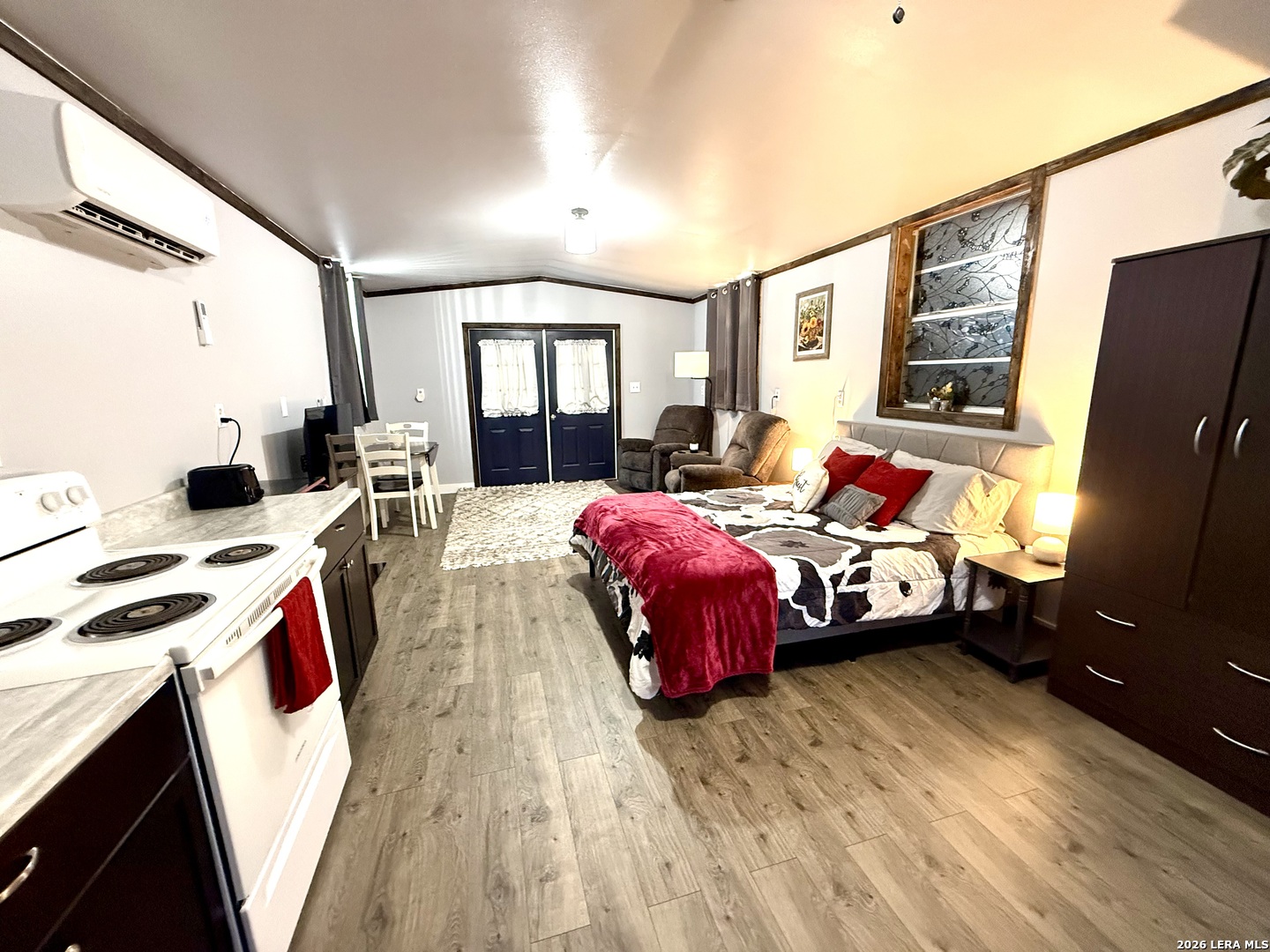 25 Cenizo Brackettville TX 78832