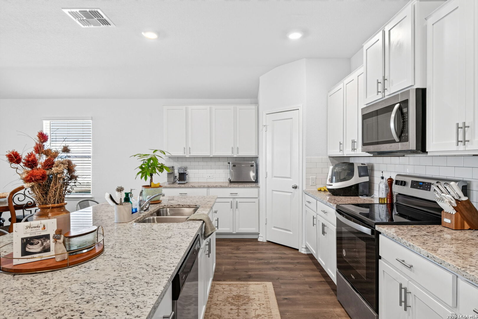 1733 Rocky Rise San Antonio TX 78245