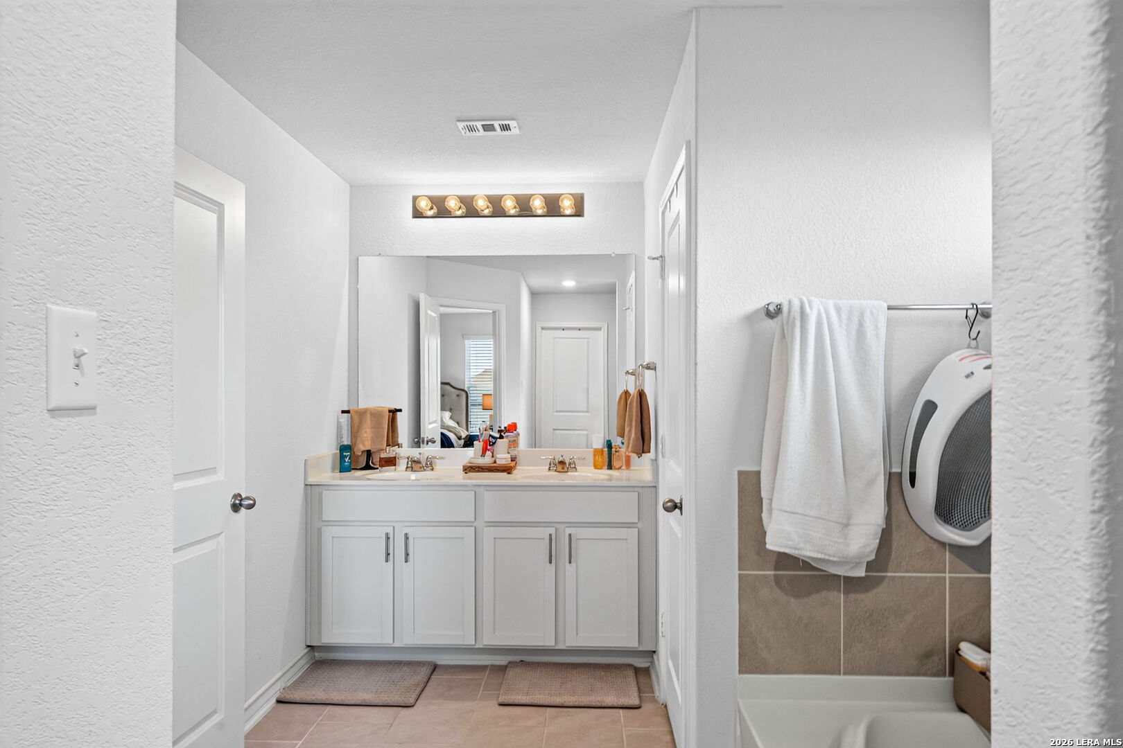 1733 Rocky Rise San Antonio TX 78245
