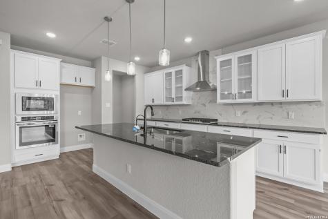549 Englewood Lane Castroville TX 78009