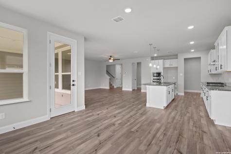 549 Englewood Lane Castroville TX 78009