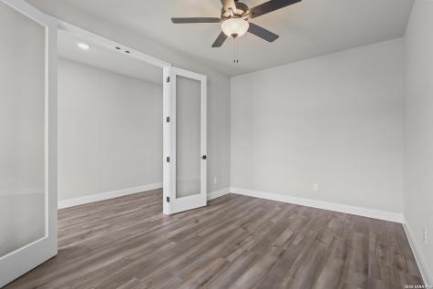 549 Englewood Lane Castroville TX 78009