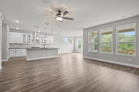 549 Englewood Lane Castroville TX 78009