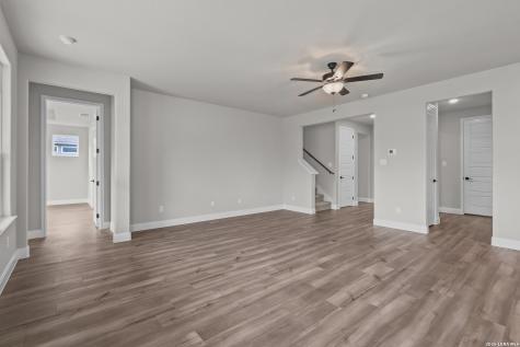 549 Englewood Lane Castroville TX 78009
