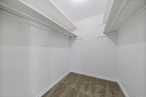 654 Richfield Windcrest TX 78239