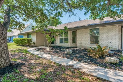 654 Richfield Windcrest TX 78239