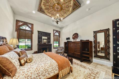 640 Terrell Terrell Hills TX 78209