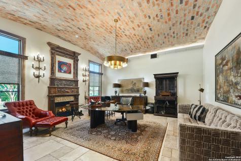 640 Terrell Terrell Hills TX 78209