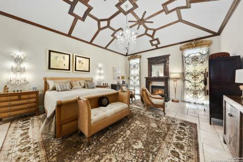 640 Terrell Terrell Hills TX 78209