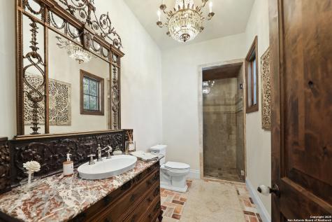 640 Terrell Terrell Hills TX 78209