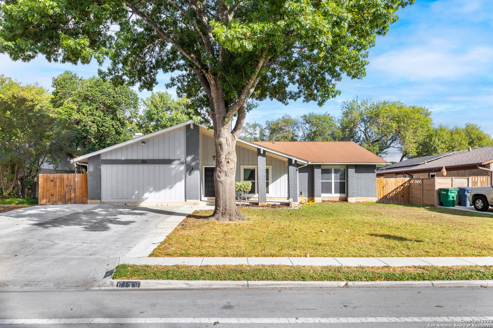 6139 Spring Time Street San Antonio TX 78249