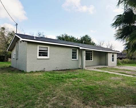 806 N Adams Street Beeville TX 78102