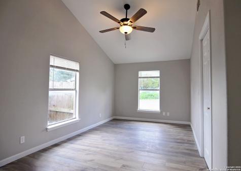 806 N Adams Street Beeville TX 78102