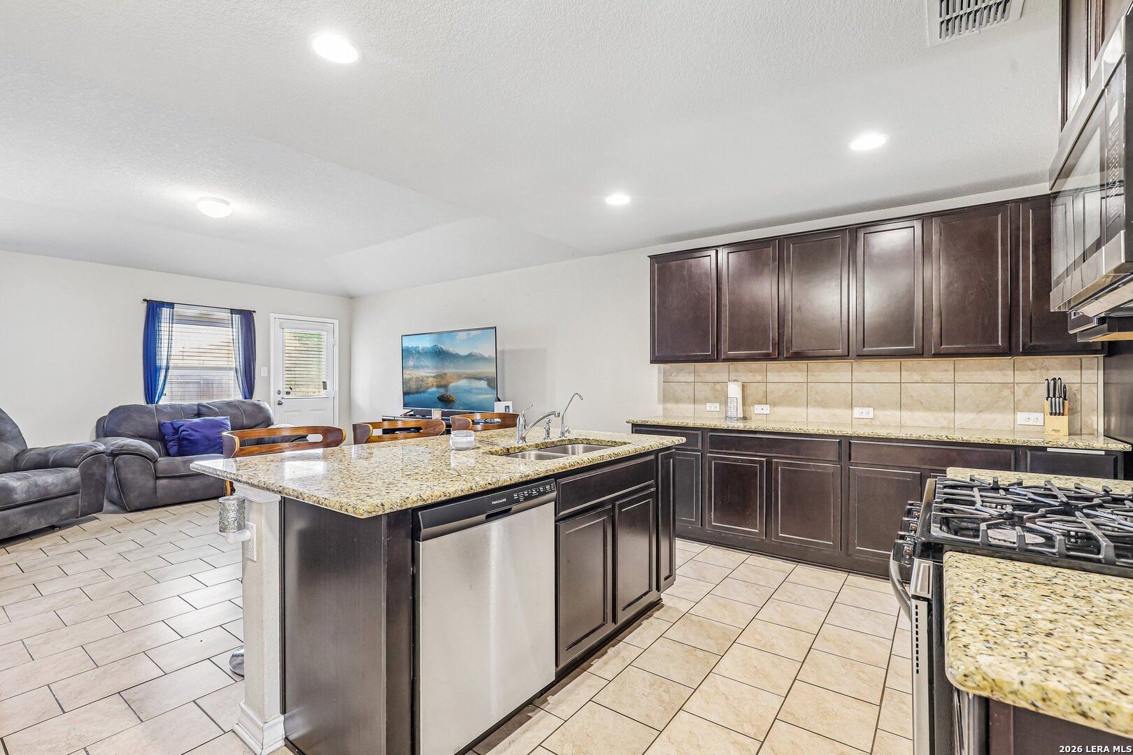 12335 Erstein Valley Selma TX 78154