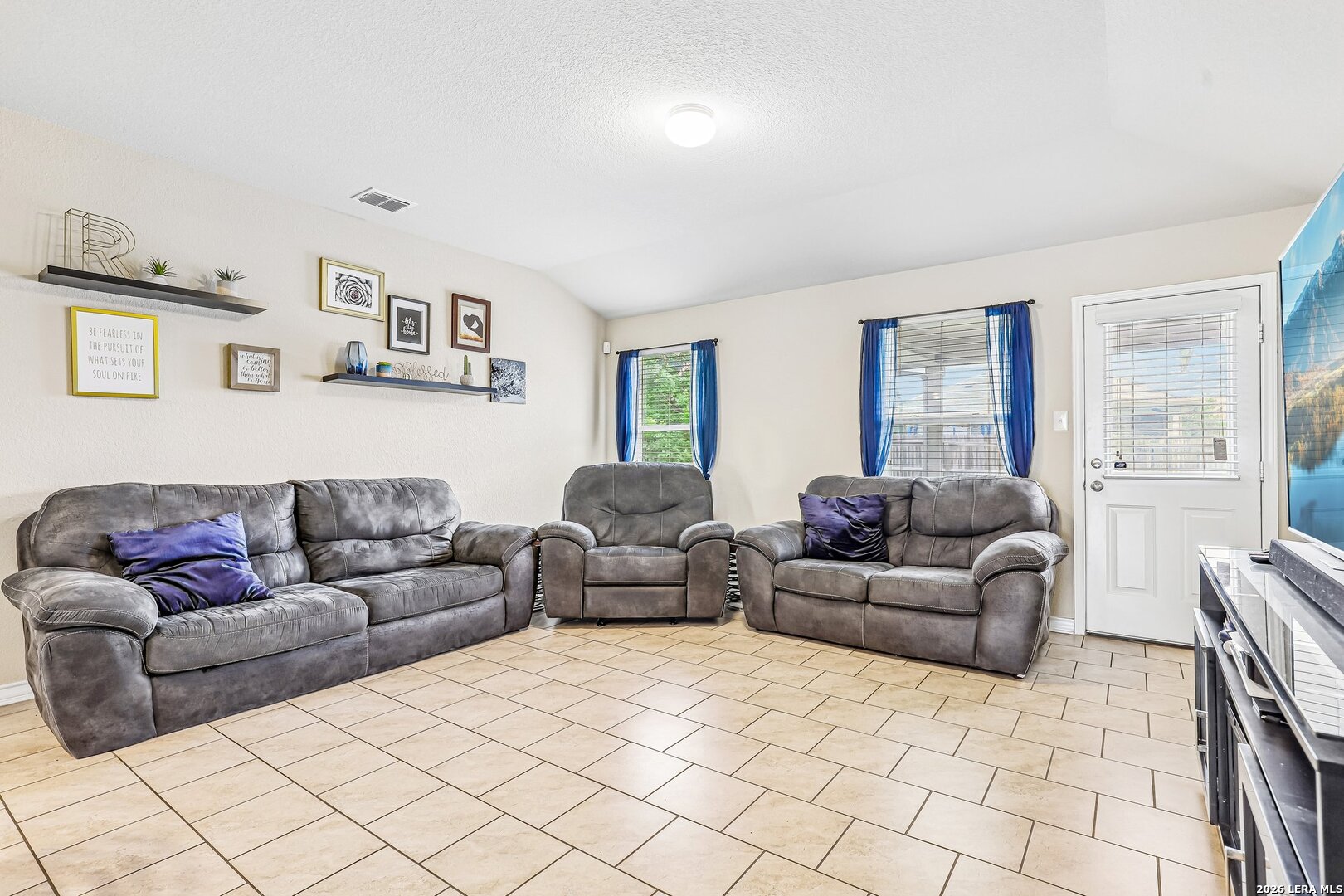 12335 Erstein Valley Selma TX 78154