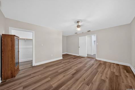7423 Hardesty San Antonio TX 78250