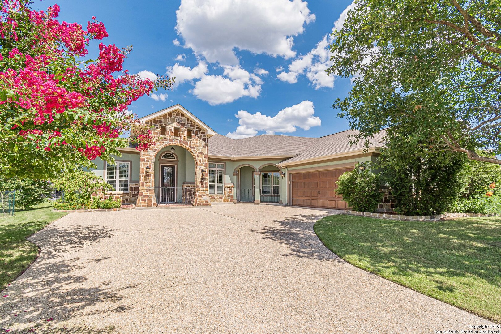 30022 Cibolo Gap Fair Oaks Ranch TX 78015