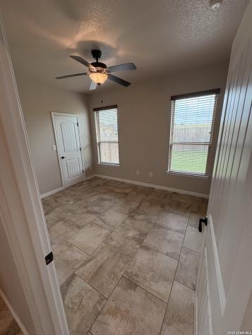 125 Abrego Run Drive Floresville TX 78114