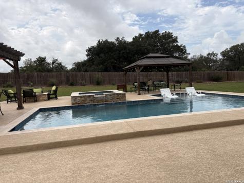125 Abrego Run Drive Floresville TX 78114